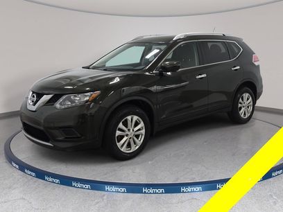 Used 2016 Nissan Rogue SV w/ SV Premium Package