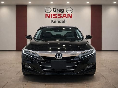 Used 2021 Honda Accord Touring image 2