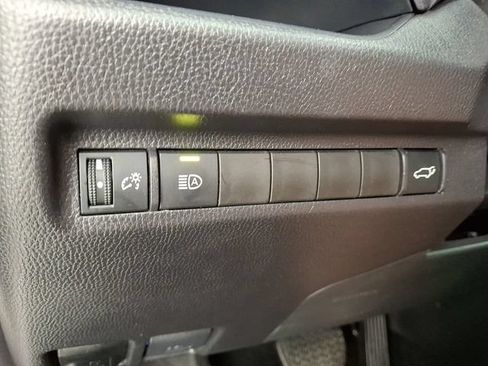 Certified 2025 Toyota RAV4 XLE w/ Convenience Package FWD image 31