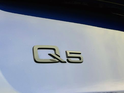 Used 2025 Audi Q5 2.0T Premium image 48