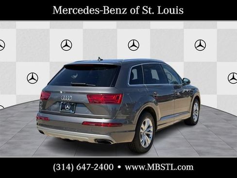 Used 2019 Audi Q7 3.0T Premium Plus w/ Premium Plus Package AWD/4WD image 3