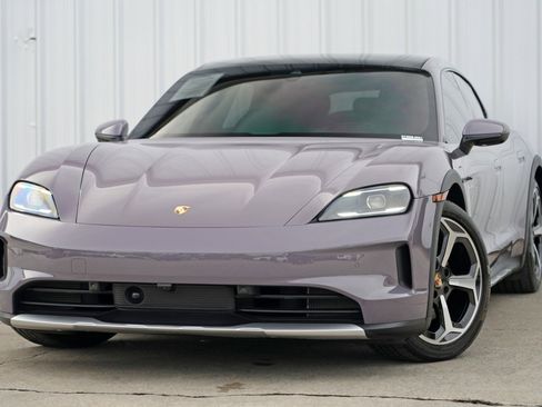 Used 2025 Porsche Taycan 4S image 3