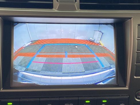 Used 2018 Lexus GX 460 Premium w/ Navigation Package image 26