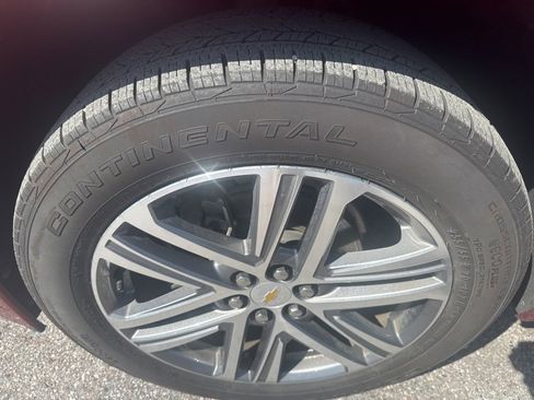 Used 2023 Chevrolet Traverse High Country image 11