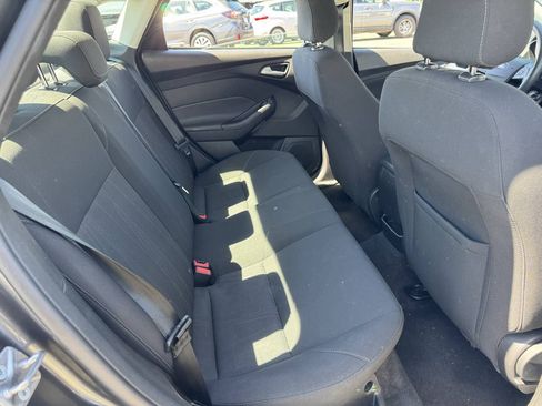 Used 2018 Ford Focus SEL FWD image 17