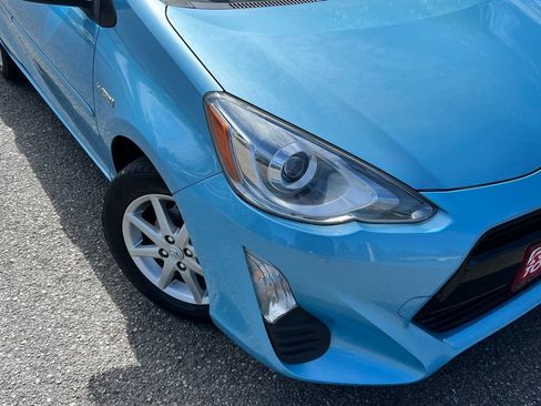 Used 2016 Toyota Prius C Four FWD image 2