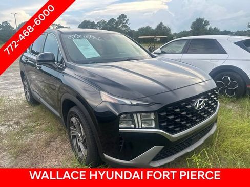 Used 2021 Hyundai Santa Fe SE FWD image 3