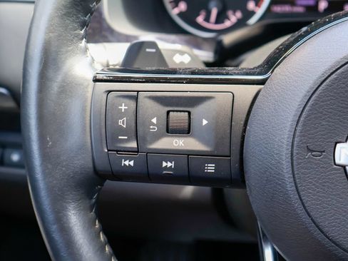 Used 2023 Nissan Pathfinder SL FWD image 14