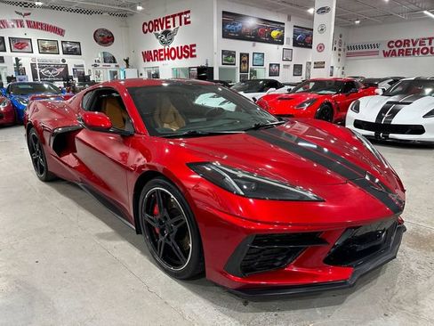 Used 2022 Chevrolet Corvette Stingray Preferred Cpe w/ Z51 Performance Package RWD image 19