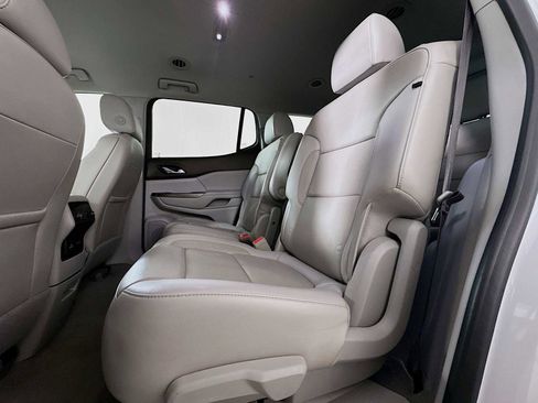 Used 2020 GMC Acadia SLT image 21