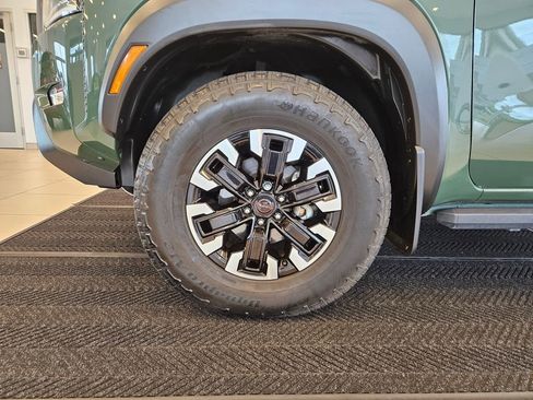 Used 2023 Nissan Frontier PRO-4X w/ Pro Convenience Package AWD/4WD image 12