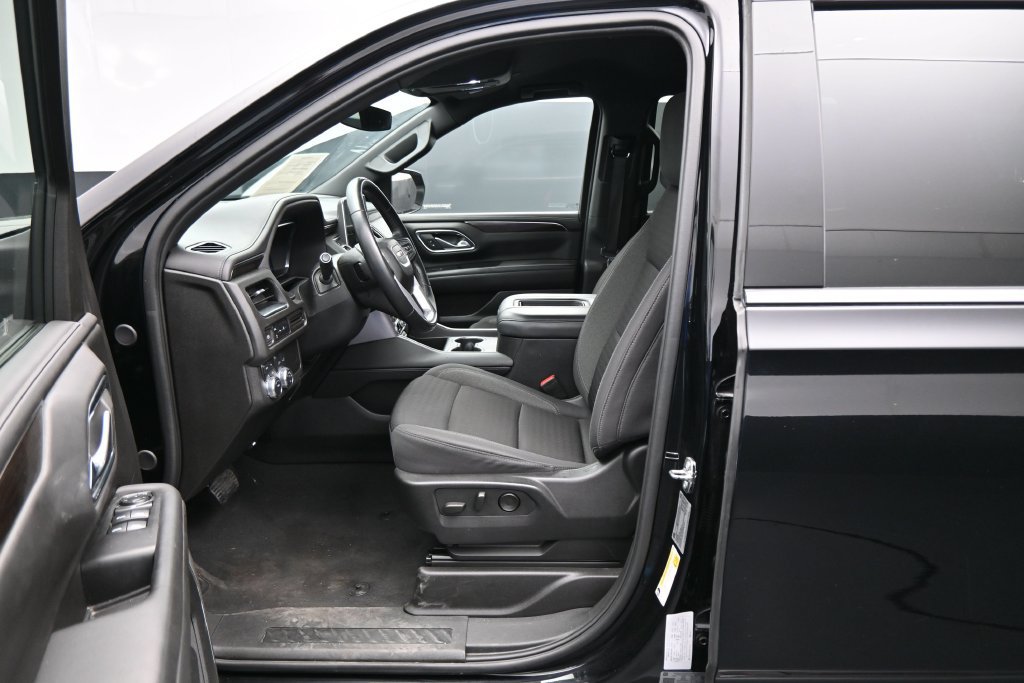 Used 2024 GMC Yukon SLE AWD/4WD image 10