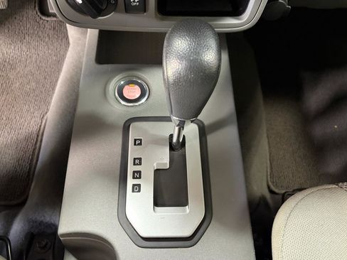 Used 2021 Nissan Frontier S AWD/4WD image 38