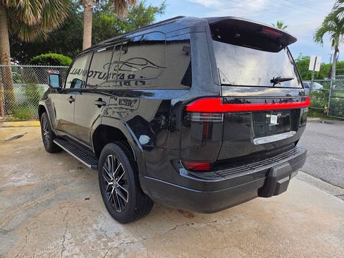 Used 2025 Lexus GX 550 w/ Accessory Package (Z1) AWD/4WD image 7