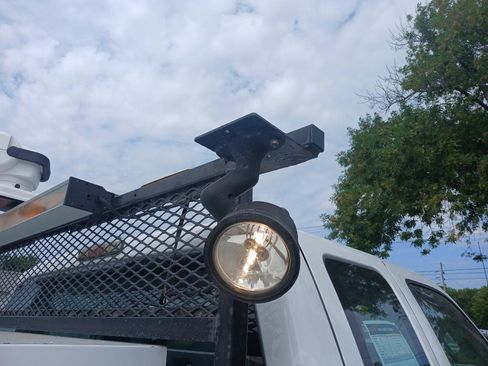 Used 2011 Ford F250 XL AWD/4WD image 45