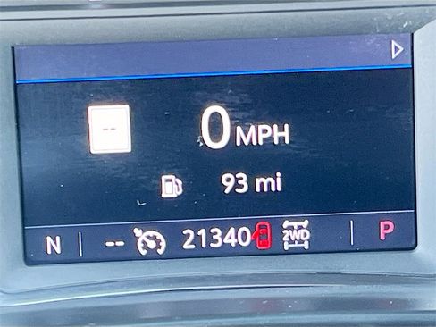 Used 2023 GMC Acadia AT4 image 12