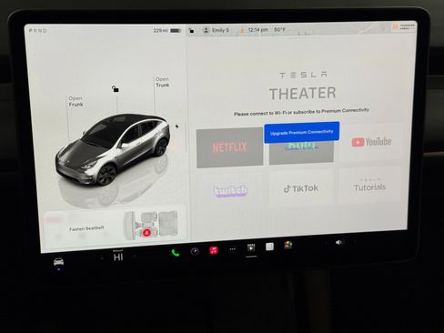 Used 2025 Tesla Model Y Long Range image 32
