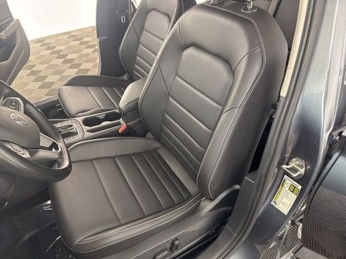 Used 2024 Volkswagen Jetta SE image 20