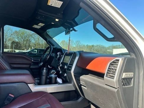 Used 2018 Ford F150 Platinum w/ Equipment Group 701A Luxury image 25