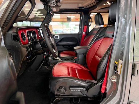 Used 2023 Jeep Wrangler Unlimited Rubicon 4xe AWD/4WD image 18