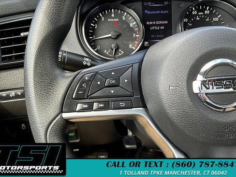 Used 2018 Nissan Rogue Sport S image 18