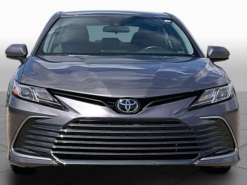 Used 2023 Toyota Camry LE FWD image 4