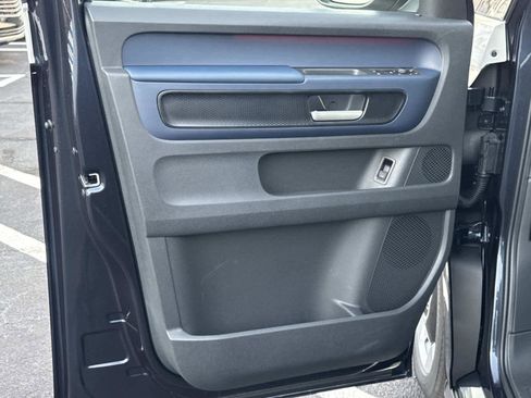 New 2025 Volkswagen ID. Buzz Pro S Plus image 19