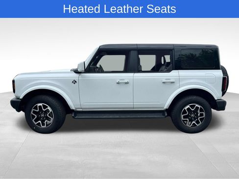 Used 2025 Ford Bronco Outer Banks AWD/4WD image 5