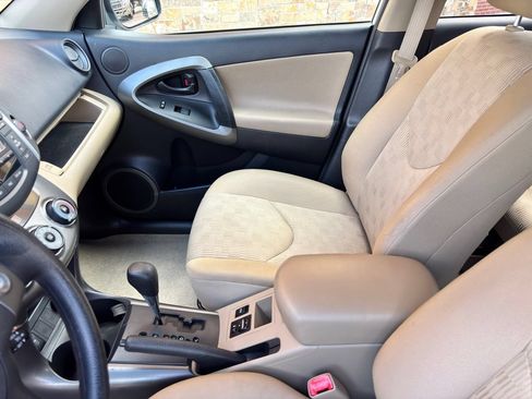 Used 2010 Toyota RAV4 4WD V6 image 40