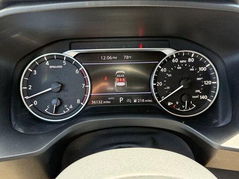 Used 2024 Nissan Rogue SV AWD/4WD image 17