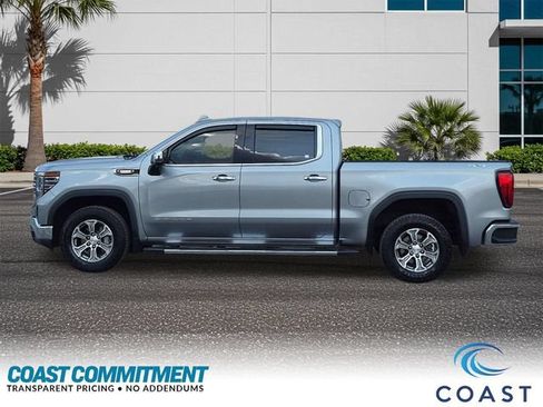 Used 2023 GMC Sierra 1500 SLT AWD/4WD image 9
