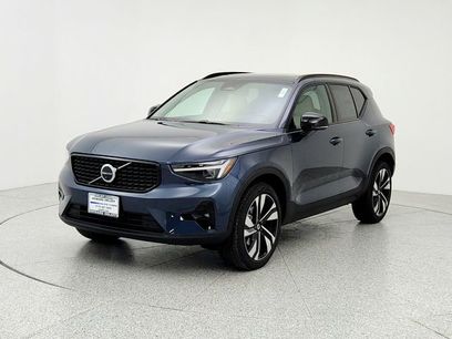 New 2026 Volvo XC40 B5 Ultra w/ Climate Package