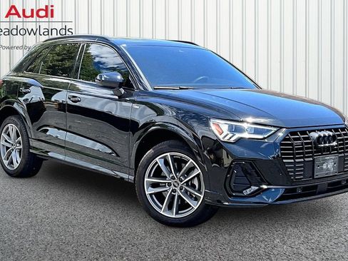 Used 2025 Audi Q3 2.0T Premium w/ Convenience Package AWD/4WD image 3