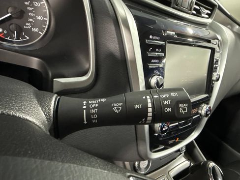 Used 2023 Nissan Murano SV FWD image 38
