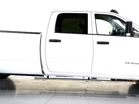 Used 2019 RAM 3500 Tradesman AWD/4WD image 3