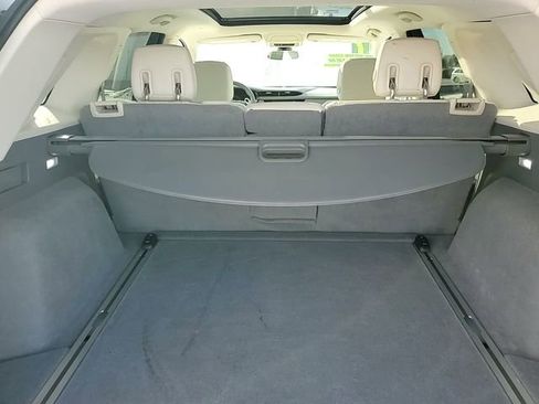 Used 2017 Cadillac XT5 Premium Luxury w/ LPO, Wheel Lock Package image 32