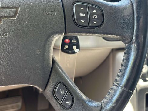 Used 2007 Chevrolet Silverado 1500 LT w/ Light Duty Power Package AWD/4WD image 14