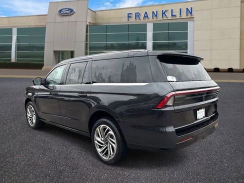 New 2025 Lincoln Navigator L Reserve image 5