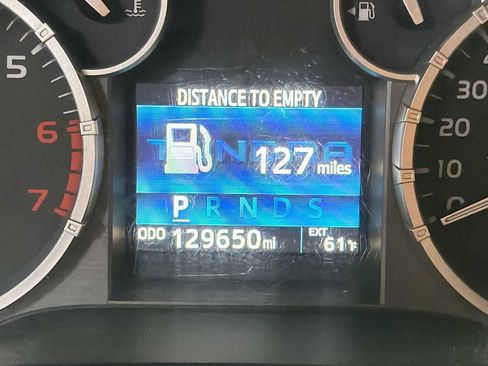Used 2017 Toyota Tundra Limited w/ Limited Premium Package AWD/4WD image 17