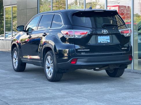 Used 2015 Toyota Highlander Plus AWD/4WD image 5