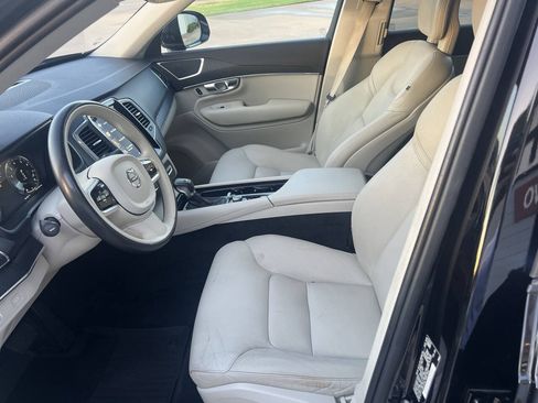 Used 2020 Volvo XC90 T6 Momentum AWD/4WD image 19