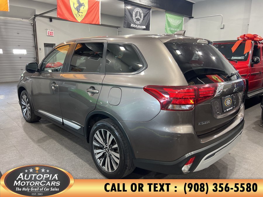 Used 2019 Mitsubishi Outlander ES FWD image 4