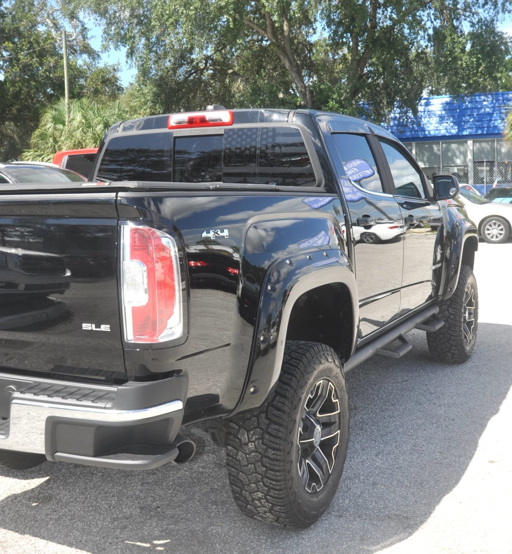 Used 2018 GMC Canyon SLE w/ SLE Convenience Package AWD/4WD image 9