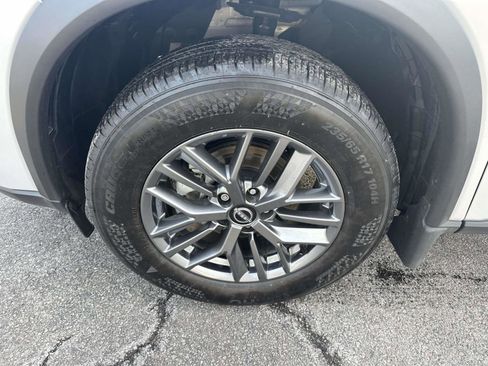 Used 2025 Nissan Rogue S image 7