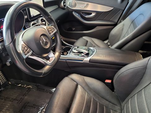 Used 2015 Mercedes-Benz C 300 4MATIC Sedan image 4