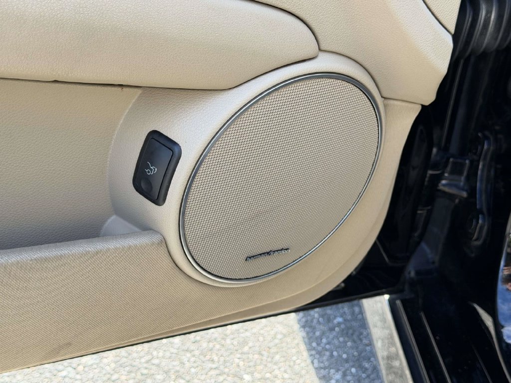 Used 2013 Mercedes-Benz C 300 4MATIC Sedan image 19