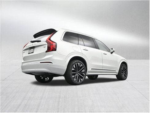 New 2026 Volvo XC90 T8 Ultra w/ Protection Package Premier AWD/4WD image 26