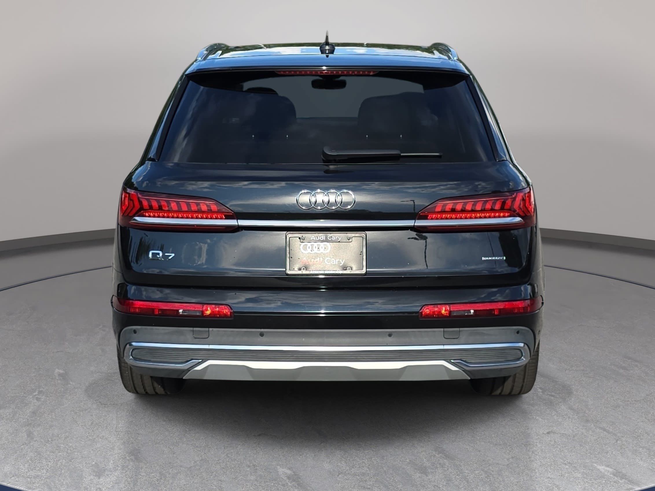 Used 2023 Audi Q7 3.0T Prestige AWD/4WD image 6