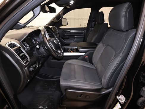 Used 2019 RAM 1500 Big Horn AWD/4WD image 13