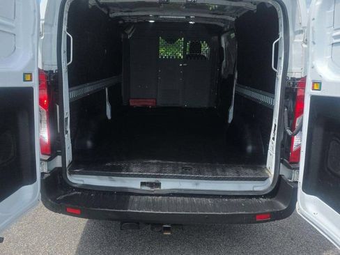 Used 2021 Ford Transit 250 Low Roof RWD image 10